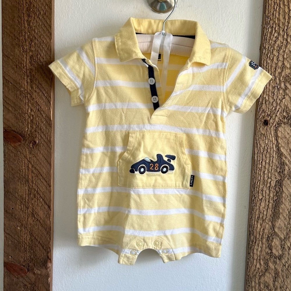 Carter’s baby boy striped car romper size 3 months 
Euc
